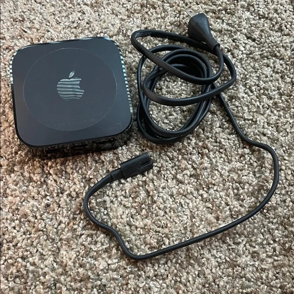 Apple TV Media Player in Black - Picture 3 of 5